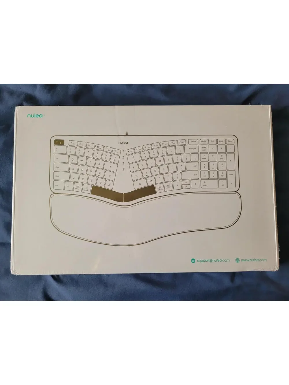 Nulea RT05C Wired Ergonomic Split Keyboard USB with Cushioned Wrist Rest